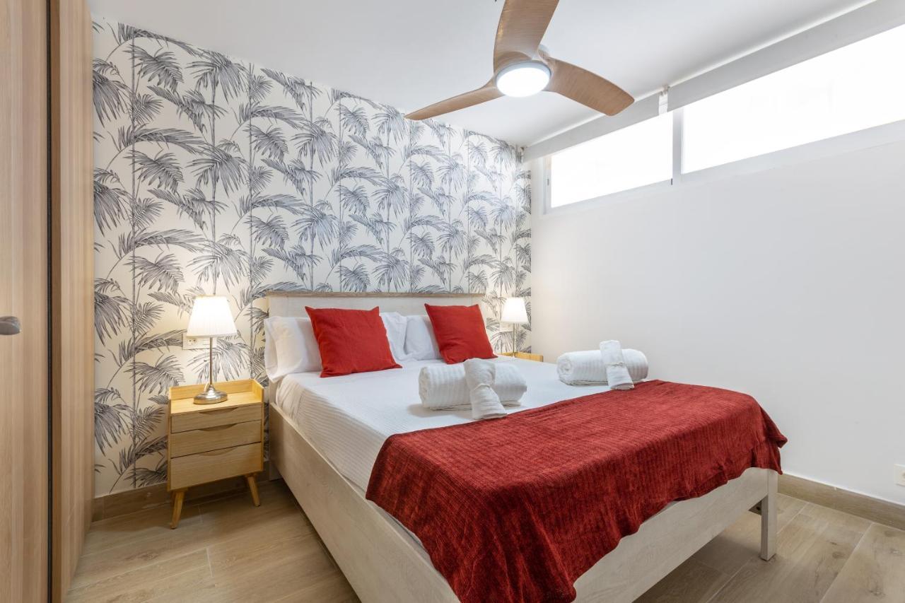 Apartamento Junto Al Faro .Marbella Centro.Vistas Mar Y El Puerto. Bagian luar foto