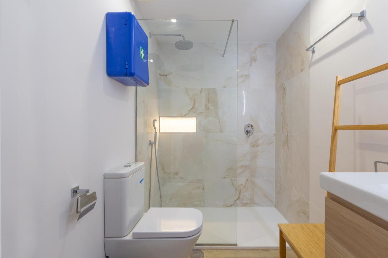 Apartamento Junto Al Faro .Marbella Centro.Vistas Mar Y El Puerto. Bagian luar foto