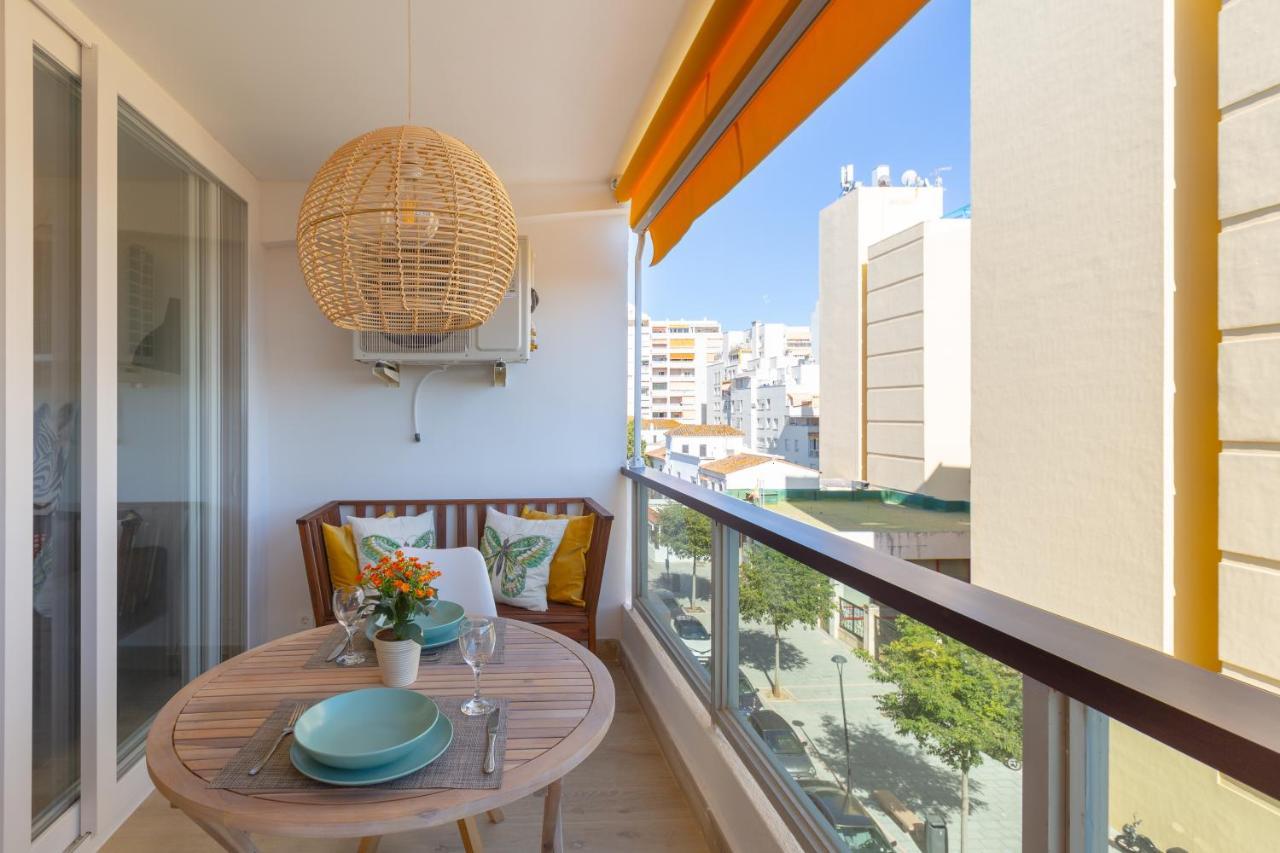 Apartamento Junto Al Faro .Marbella Centro.Vistas Mar Y El Puerto. Bagian luar foto
