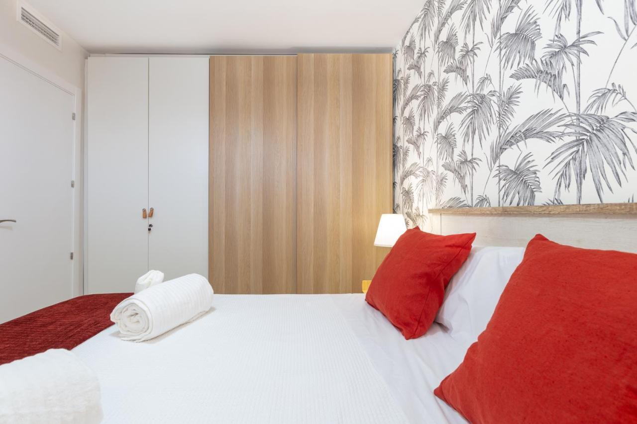 Apartamento Junto Al Faro .Marbella Centro.Vistas Mar Y El Puerto. Bagian luar foto